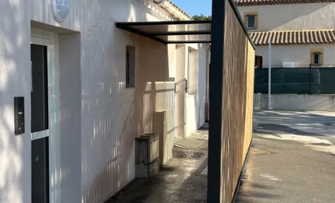 Fabrication et pose d'un claustra extérieur à Vidauban , Saint-Maximin-la-Sainte-Baume, Atelier Bois d'Acier